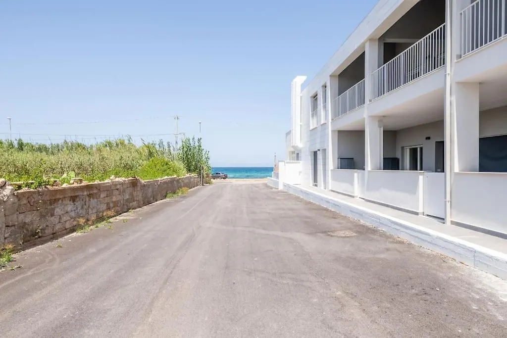 Dimora Anna - Exclusive Sea Loft Apartment Bari 0*,
